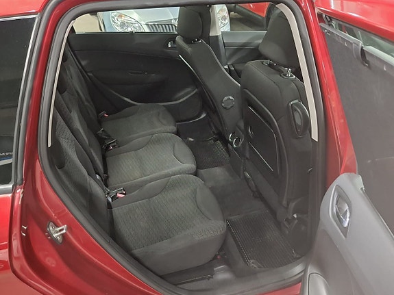 Peugeot 308 SW 10 of 13