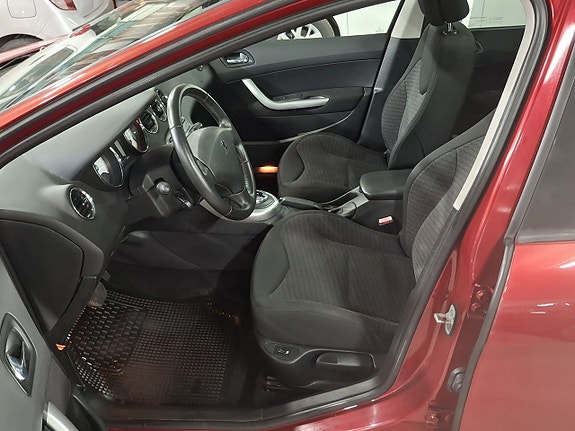 Peugeot 308 SW 8 of 13