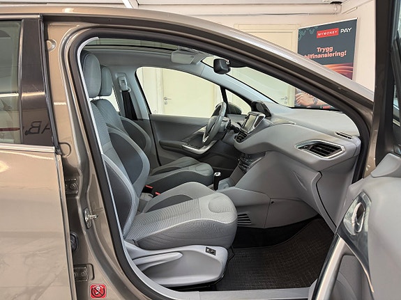 Peugeot 208 10 of 11