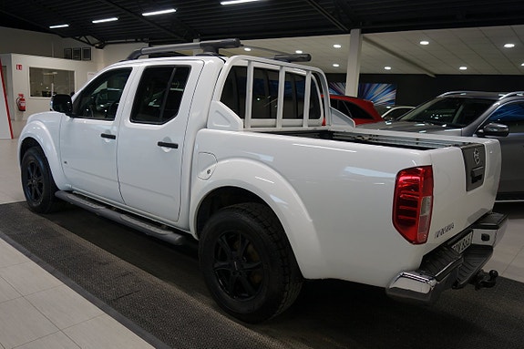 Nissan Navara 2 of 5