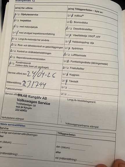 Volkswagen Passat 23 of 24