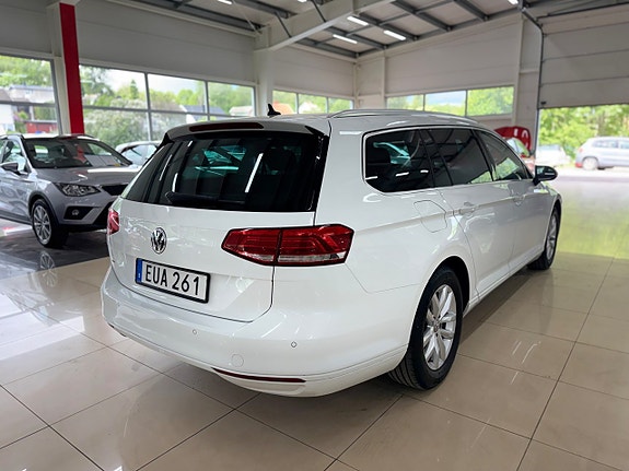 Volkswagen Passat 4 of 5