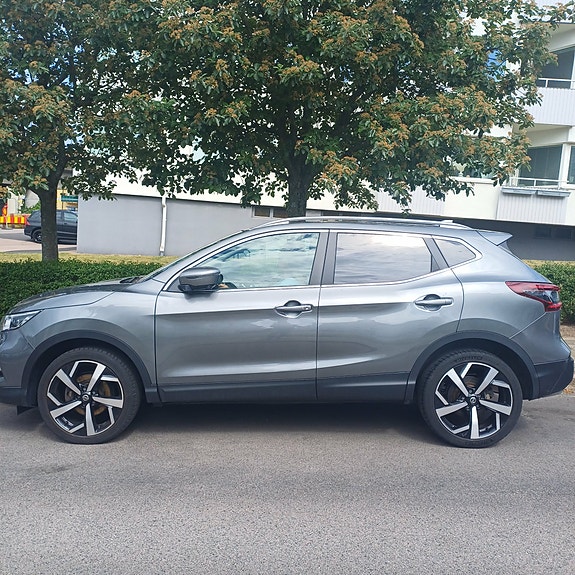 Nissan Qashqai 2 of 3