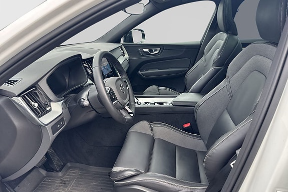 Volvo XC60 4 of 24