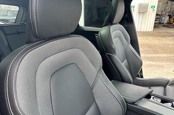 Volvo XC60 24 of 24