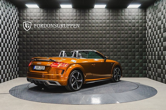 Audi TT 10 of 22