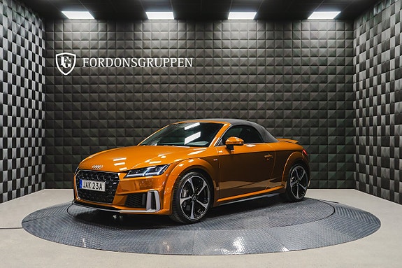 Audi TT 2 of 5