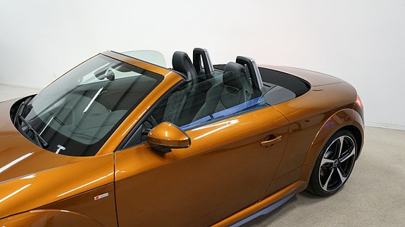 Audi TT 4 of 5