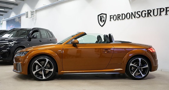 Audi TT 3 of 5
