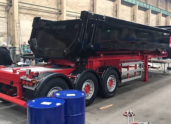 Benalu Mega HArdox tipptrailer med skjutbara axlar 5 of 5