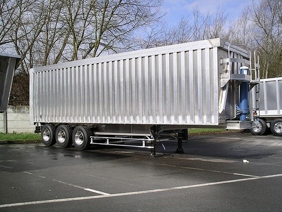 Benalu Tipptrailer ULTRACUBE 72.3 kbm  FÖR SKROTKÖRNING 7 of 9