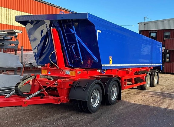 Benalu 6,8 ton Dubbel mont 38 tons tippsläpvagn. Siderale 5 of 6