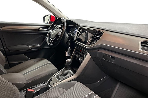 Volkswagen T-Roc 5 of 5