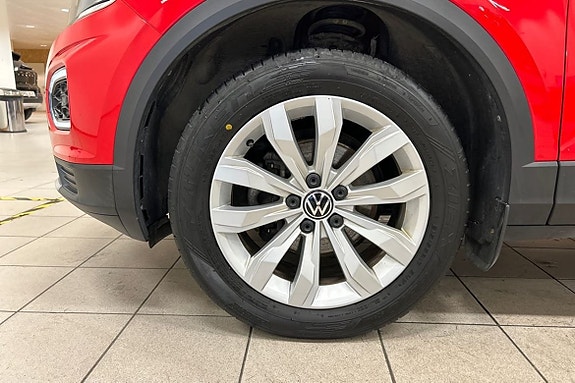 Volkswagen T-Roc 13 of 15