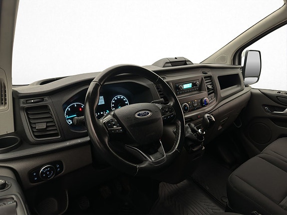 Ford Transit Custom 15 of 30