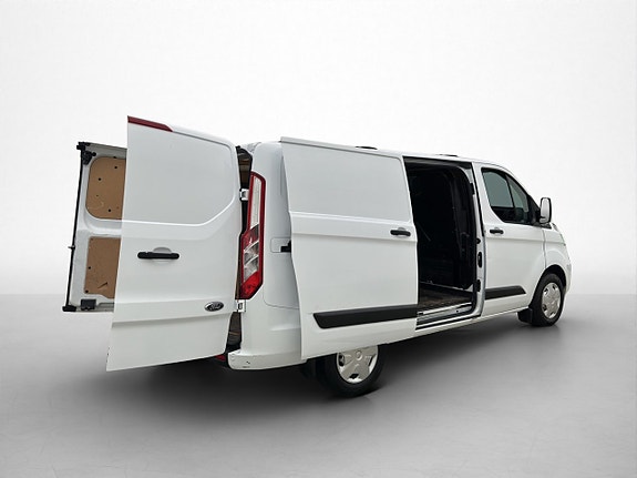 Ford Transit Custom 11 of 30