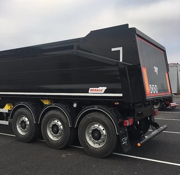 Benalu Vikt 7,7ton 5 axlad tippsläpvagn Dubbelmont. 45ton 8 of 12
