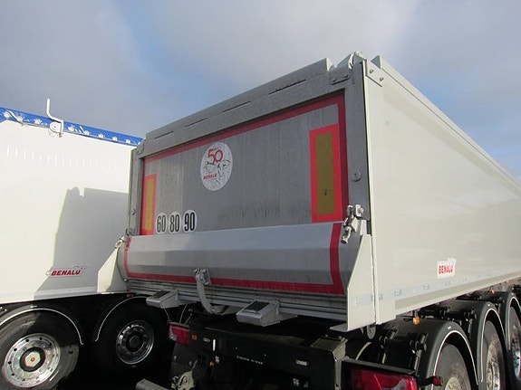 Benalu Vikt 7,7ton 5 axlad tippsläpvagn Dubbelmont. 45ton 2 of 12