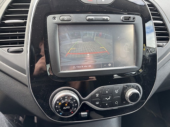 Renault Captur 11 of 14