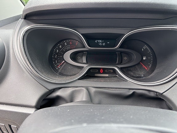 Renault Captur 12 of 14