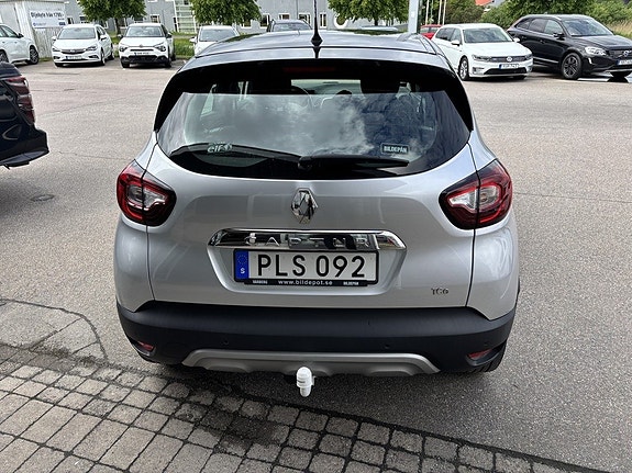 Renault Captur 5 of 5