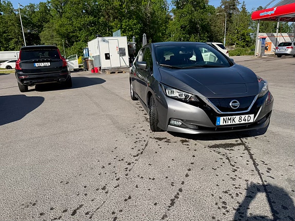 Nissan Leaf 2 of 5