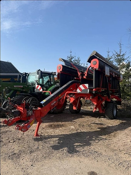 Kuhn Mergemaxx 1090 2 of 4