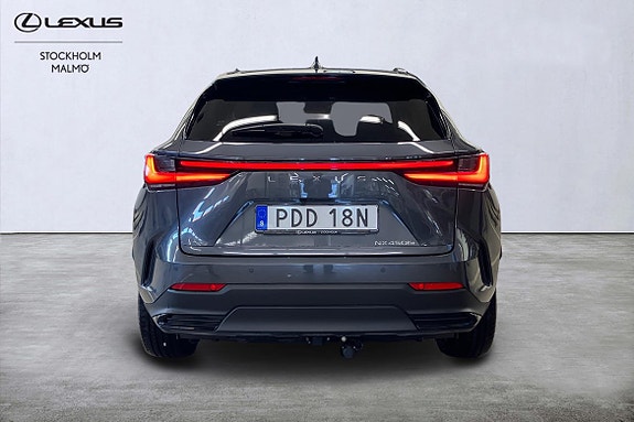 Lexus NX450h+ 16 of 20