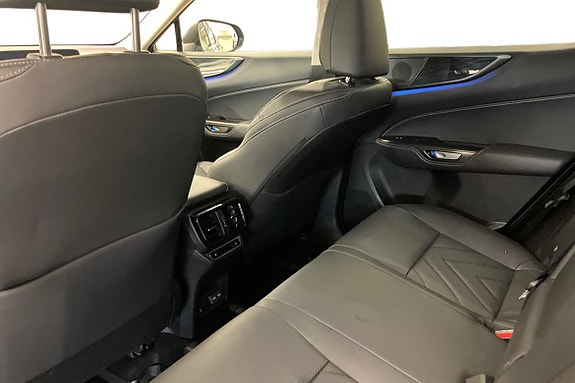Lexus NX450h+ 12 of 20
