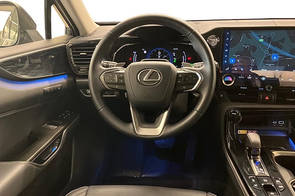Lexus NX450h+ 8 of 20
