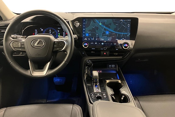Lexus NX450h+ 9 of 20