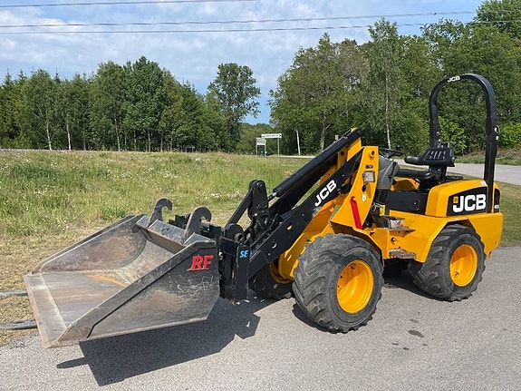 JCB 403