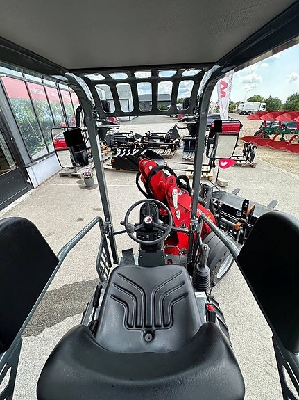 Weidemann 1140 5 of 5