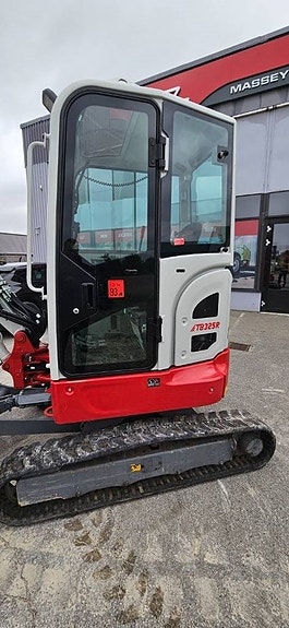 Takeuchi TB 325R Höst kampanj! 2 of 15