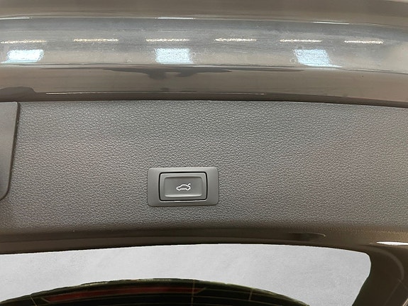 Audi Q8 18 of 22
