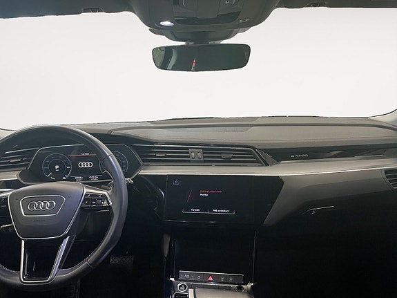 Audi Q8 11 of 22