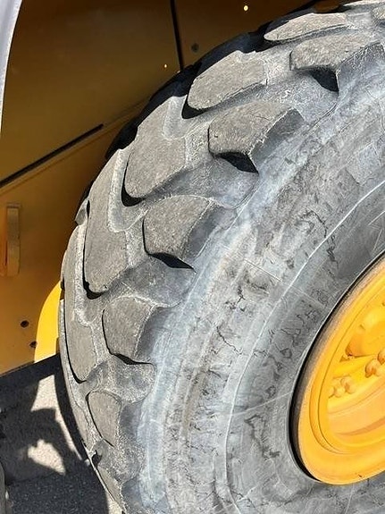 Volvo L120H - Våg -  Planerskopa - Gaffelställ 8 of 9