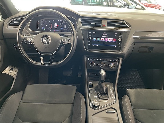 Volkswagen Tiguan Allspace 15 of 27