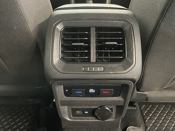 Volkswagen Tiguan Allspace 14 of 27