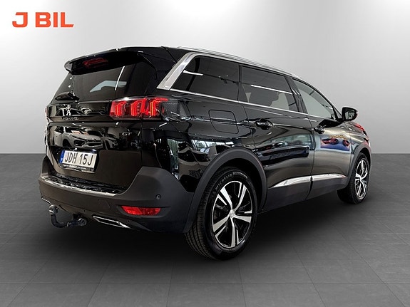 Peugeot 5008 3 of 5