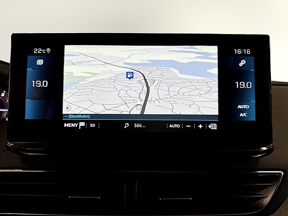 Peugeot 5008 10 of 18
