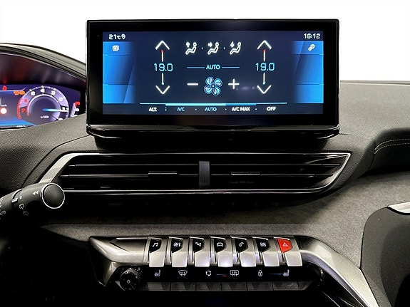 Peugeot 5008 11 of 18