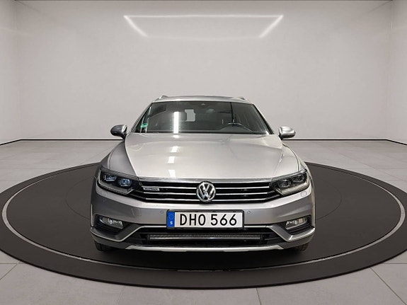 Volkswagen Passat Alltrack 5 of 5
