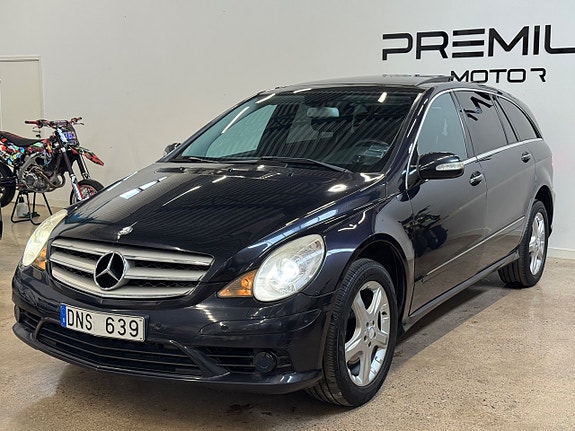 Mercedes-Benz R350 4 of 5