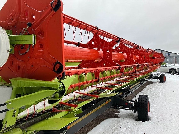 CLAAS VARIO 1380 2 of 5