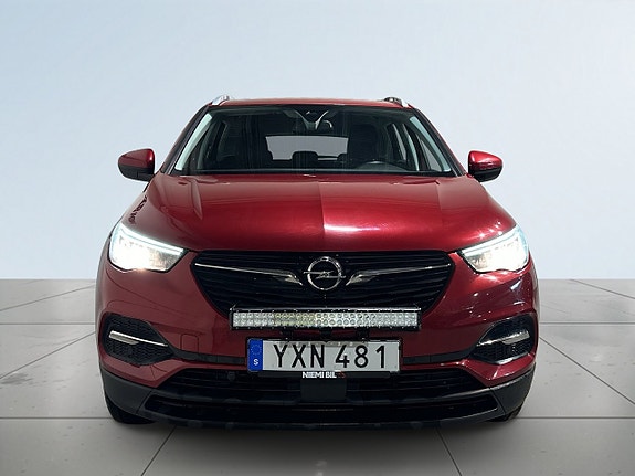 Opel Grandland X 2 of 5