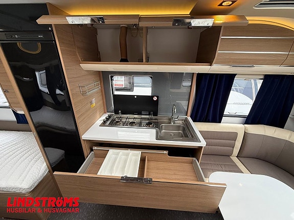 Adria ADORA 572UT Långbäddar RÄNTA 4,95% 7 of 26