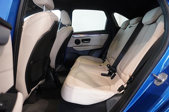 BMW 225xe 6 of 14