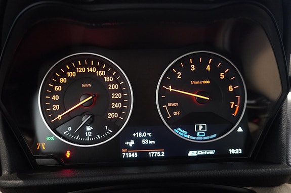 BMW 225xe 10 of 14