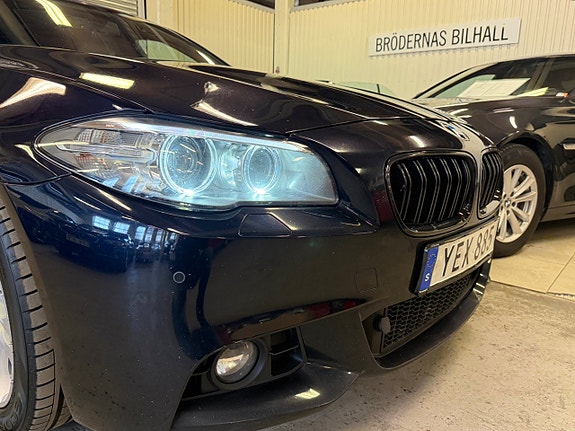 BMW 520d 2 of 5